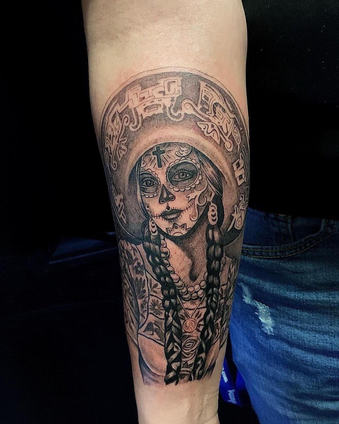 Una charrita charra tattoo tattoos mexican mexicantattoos xFUEGOx  chicanoart truevisionstattoo symbolictattoo armtattoo moneyrose   By Enrique Godina  Facebook