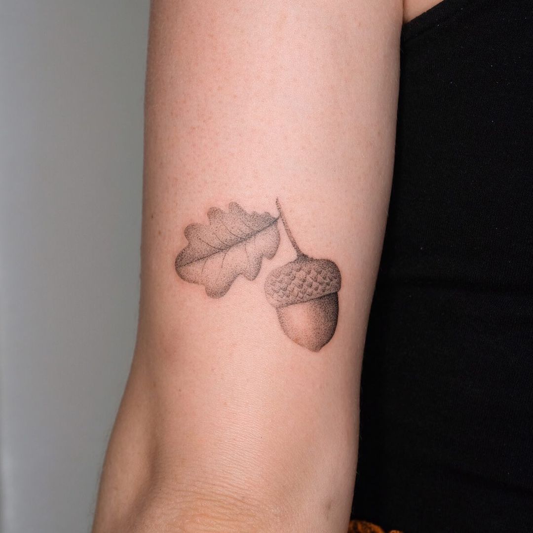 Acorn arm tattoo