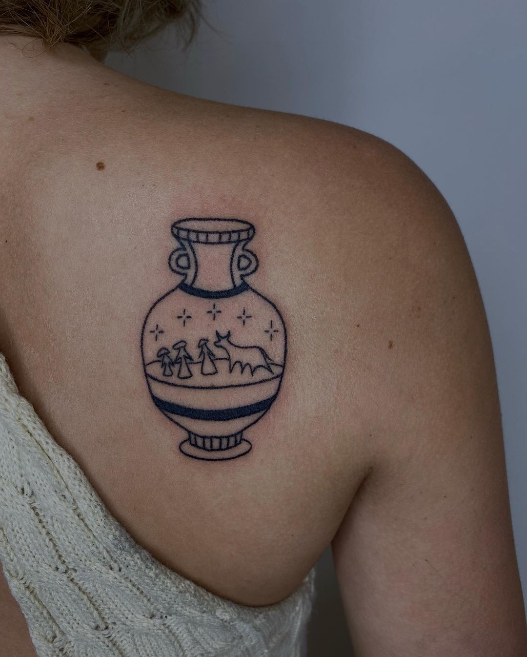 vase back tattoo