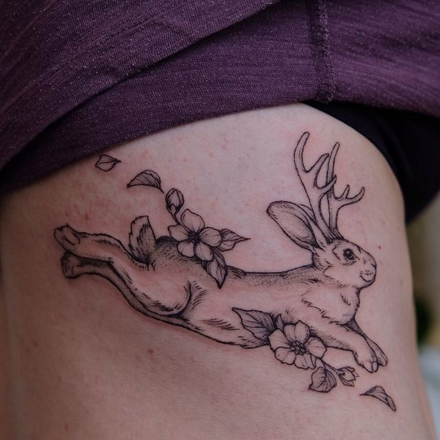 Jackalope with flowers leg tattoo @ halloween__parade