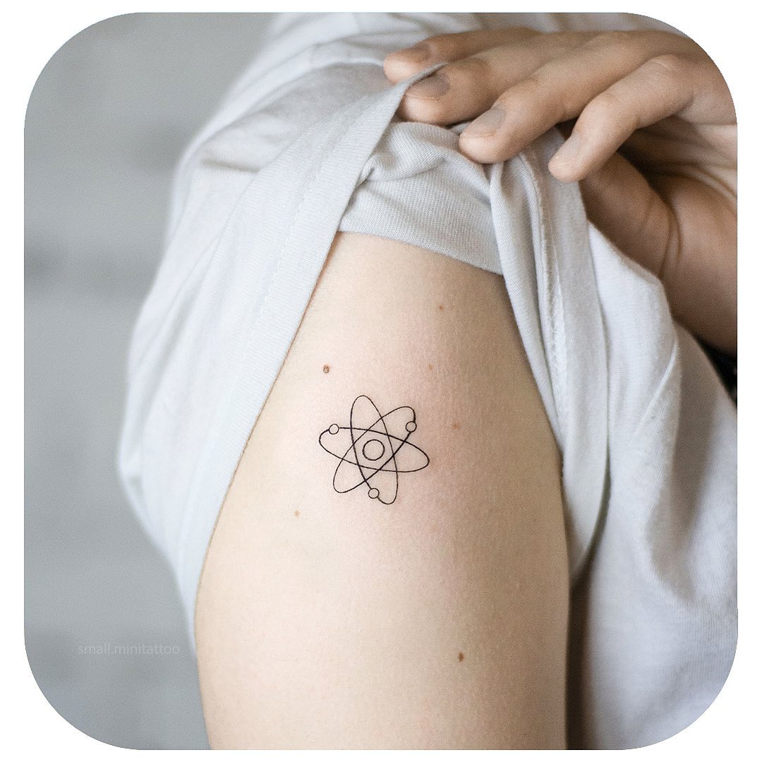 atom shoulder tattoo