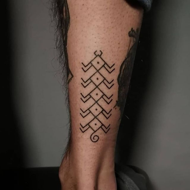 tribal Centipede tattoo