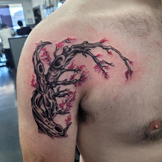 Dead Tree Tattoo Meaning (explained) 