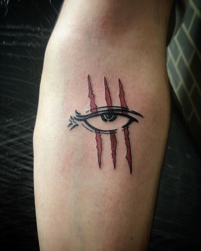 shanks eye scar tattoo